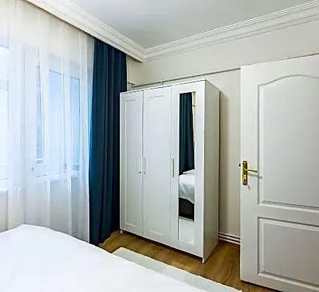 Superb In The Heart Of Cihangir מלון