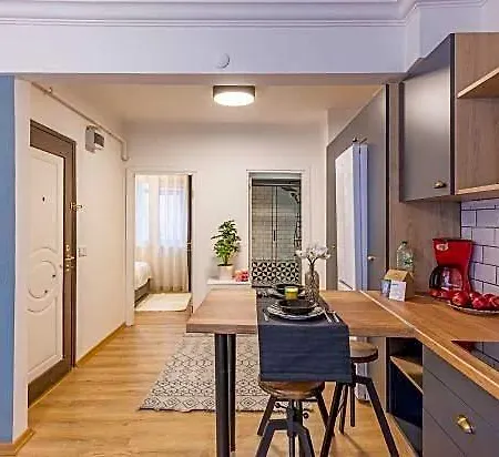 מלון Superb In The Heart Of Cihangir 4*