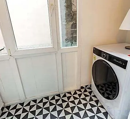 Superb In The Heart Of Cihangir 4*